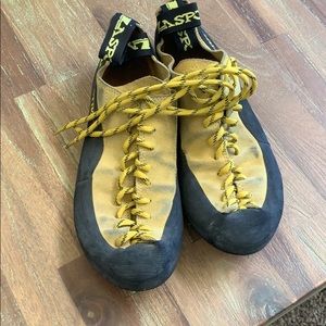 La sportive Climbing shoes